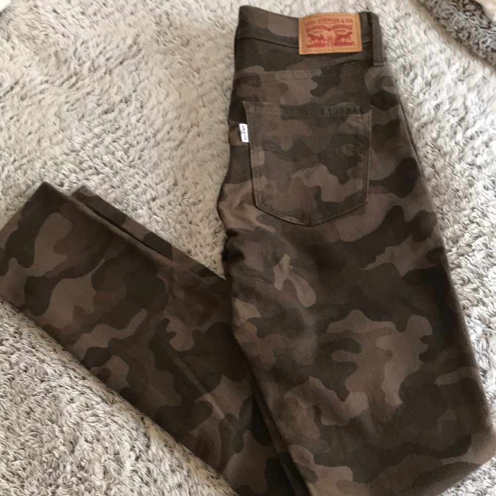 Camo 311 Levi’s